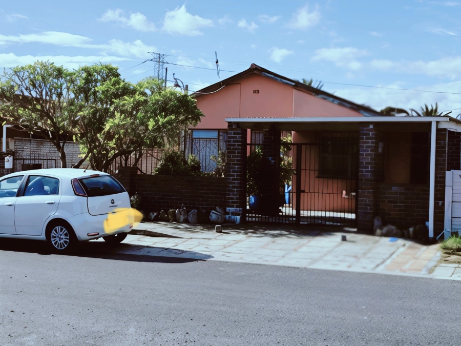 3 Bedroom Property for Sale in Rosedale Western Cape